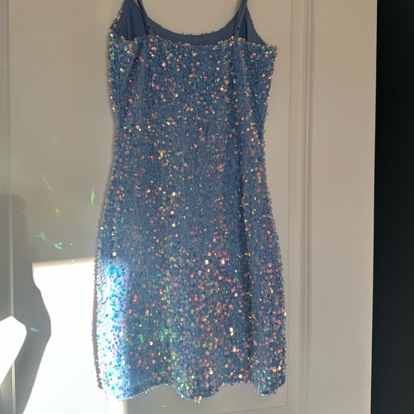 Lucy in the Sky XS bodycon spaghetti strap baby blue sequin mini dress - Picture 6 of 7